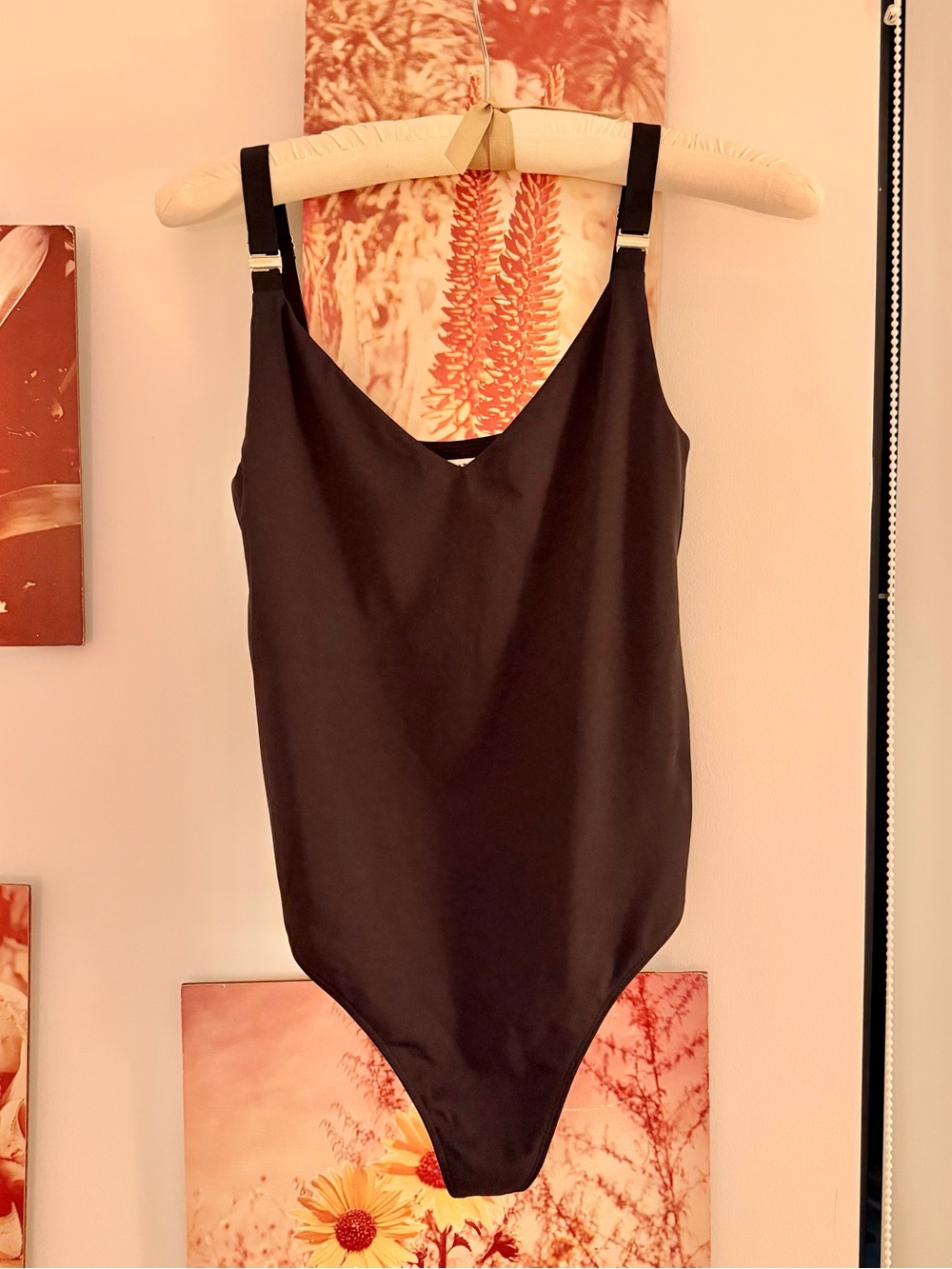 Babaton Aritzia Black Contour Scoop-Neck Bodysuit